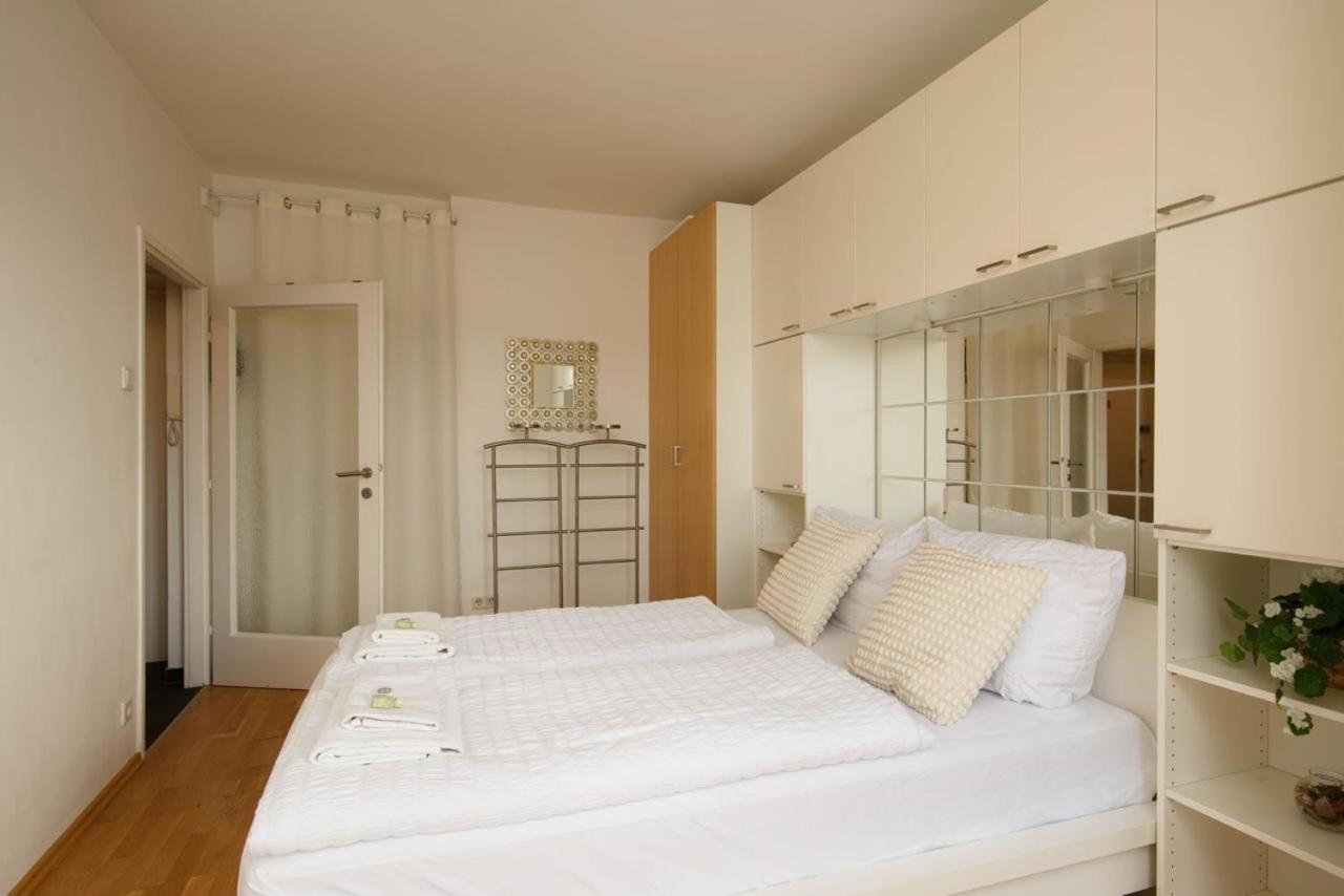 Modern Vienna Apartment In Prime Location Exterior photo